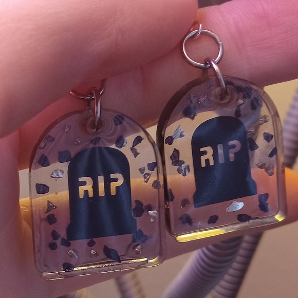 Handmade Gravestone Earrings - Picture 4 of 4